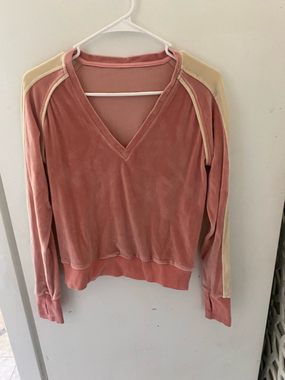 Velour V-Neck Pullover Sweater - Dusty Pink with Cream Trim VINTAGE